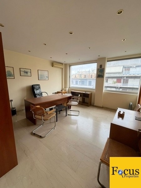 (For Rent) Commercial Office || Piraias/Piraeus - 72 Sq.m, 800€ 